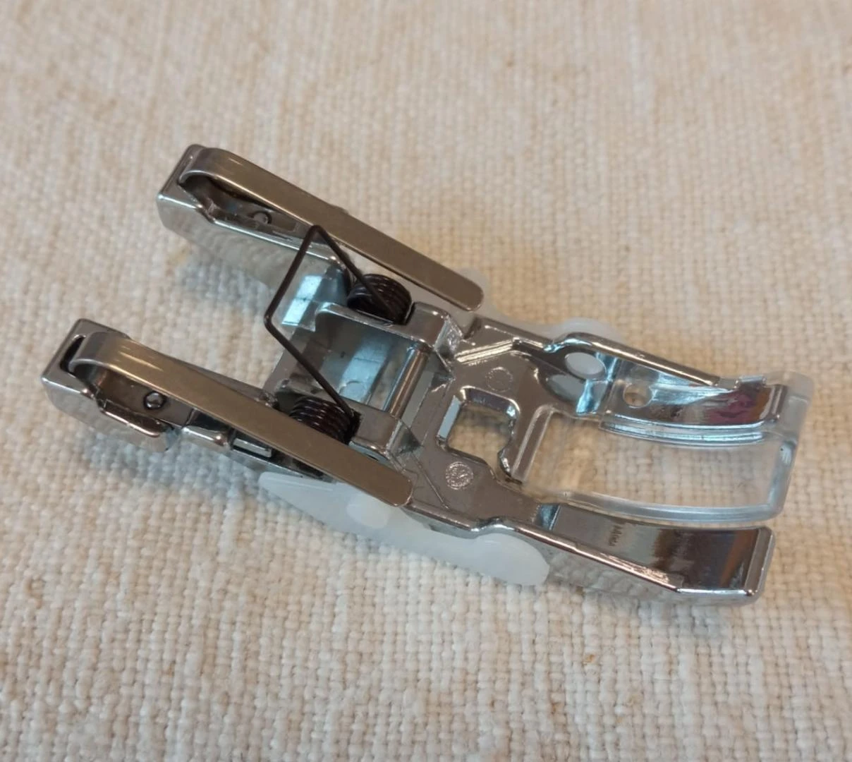 PRENSATELAS PARA GÉNEROS GRUESOS POWER STITCH