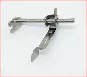 GUÍA AÉREA A LA DERECHA REGULABLE PARA MÁQUINA PLANA