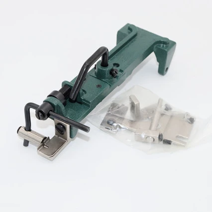 PINZA PARA COSER BOTON DE ANILLA EN MÁQUINA BOTONES JUKI   SHANK BUTTON CLAMP