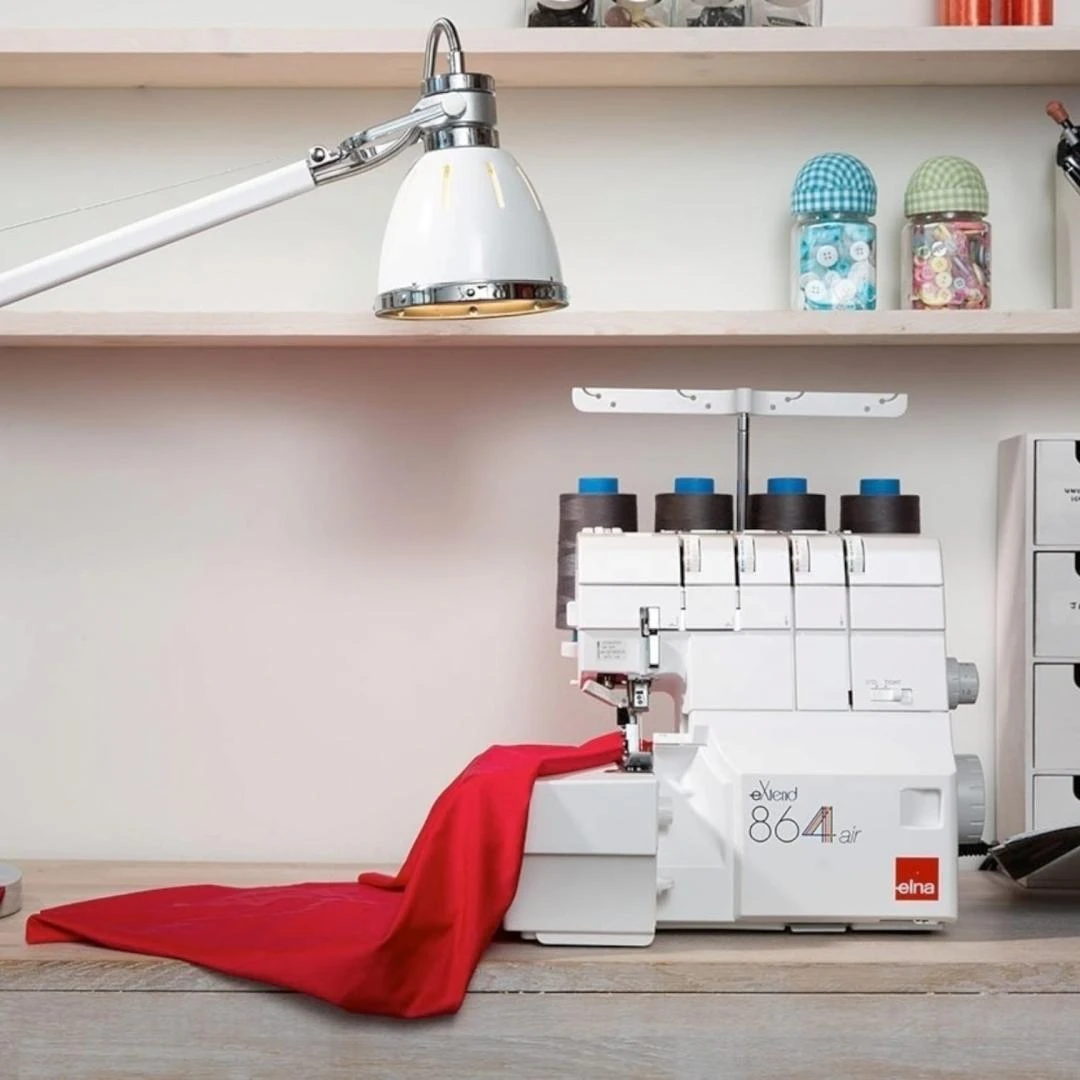MÁQUINA OVERLOCK ELNA 864AIR