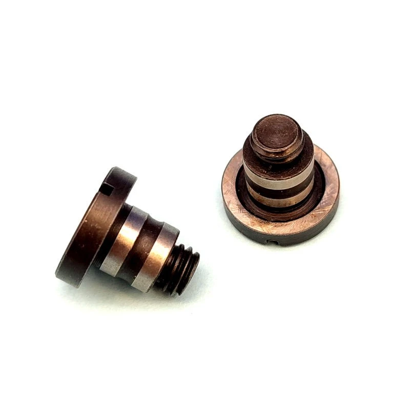 TORNILLO ALZA PRENSATELAS AK 141 JUKI   SCREW
