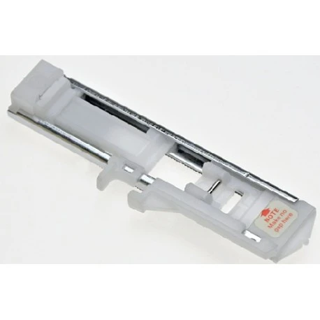 PRENSATELAS PARA OJALES EN UN PASO