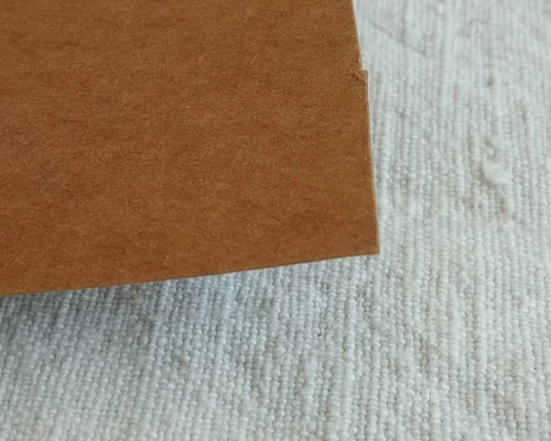 CARTÓN PARA PATRONES 200 GR. 110C ROLLO