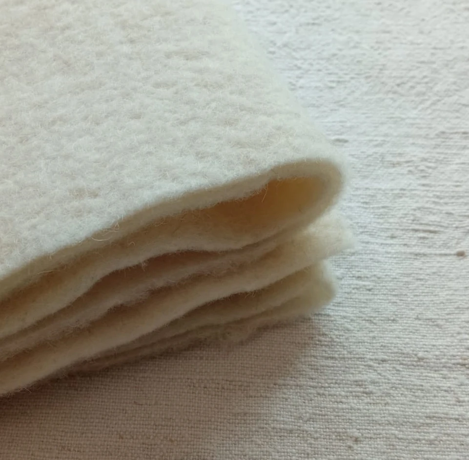 GUATA DE LANA 100 % ESTABULADA ANCHO 280CM 25 CM