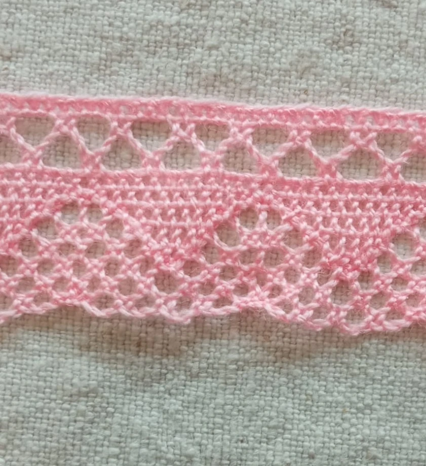 ENCAJE BOLILLO ROSA 2.7 CM