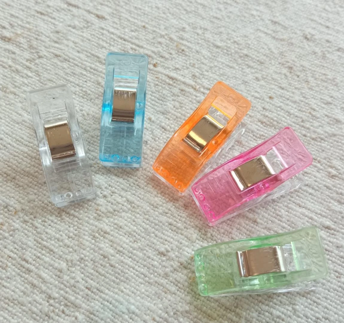 PINZAS PEQUEÑAS PARA TELAS AZULES 100 U.