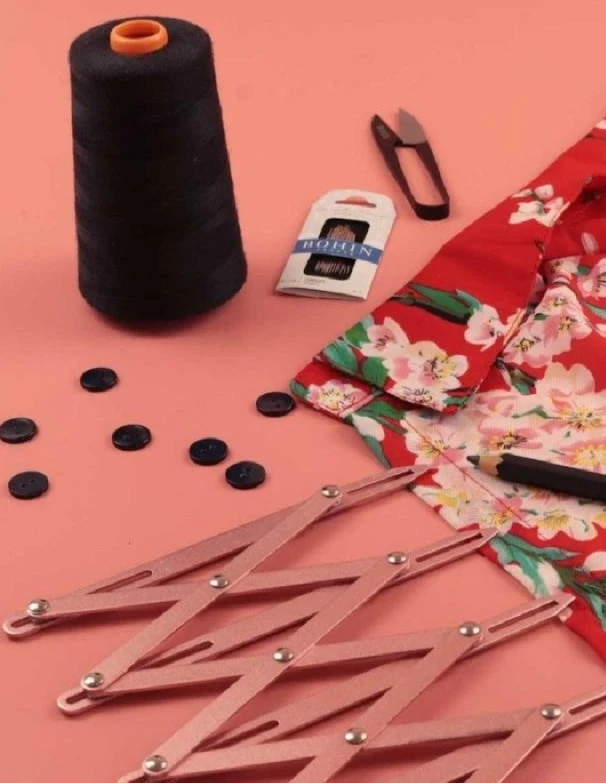 GUÍA EXTENSIBLE BOHIN PARA OJALES, BOTONES, ACOLCHADOS