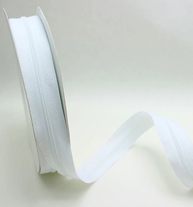 CREMALLERA CONTINUA 4 MM Nº 3 BLANCA 25 CM SIN CURSORES